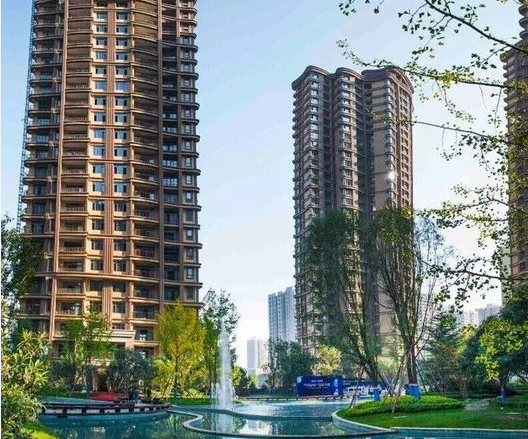  雅居樂(lè)·鉑瑯峯