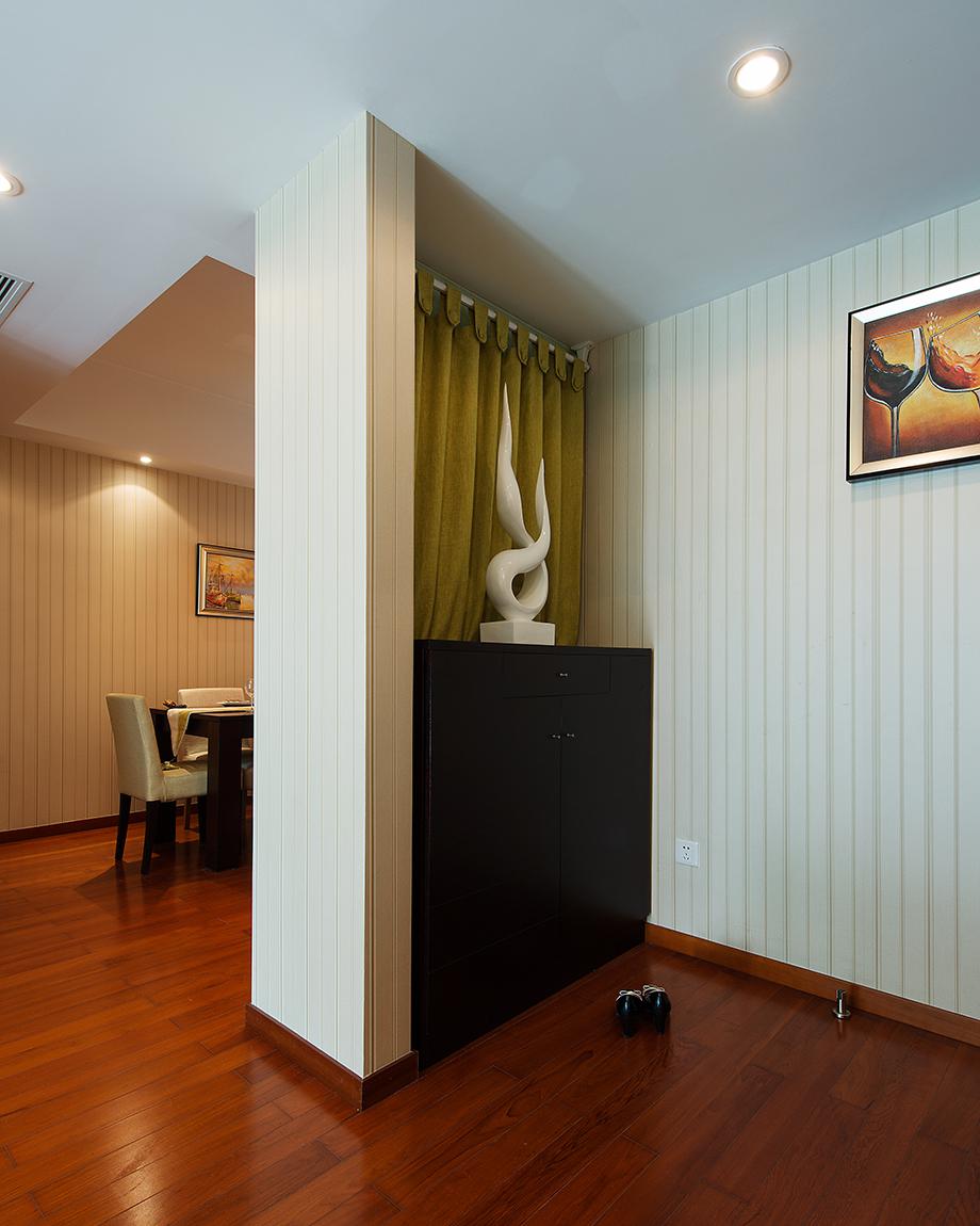 湖城大境180現(xiàn)代簡約