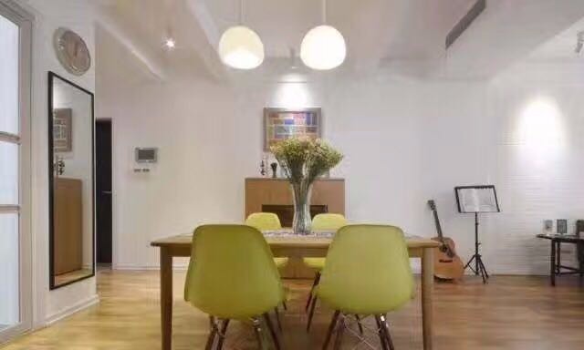 金輝世界城/112/現(xiàn)代簡(jiǎn)約風(fēng)格