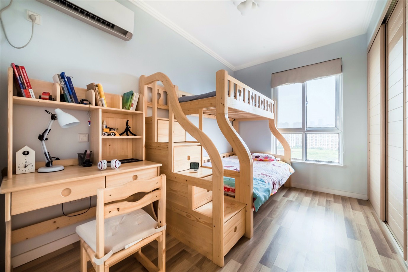 華洲城110平米現(xiàn)代簡約風格