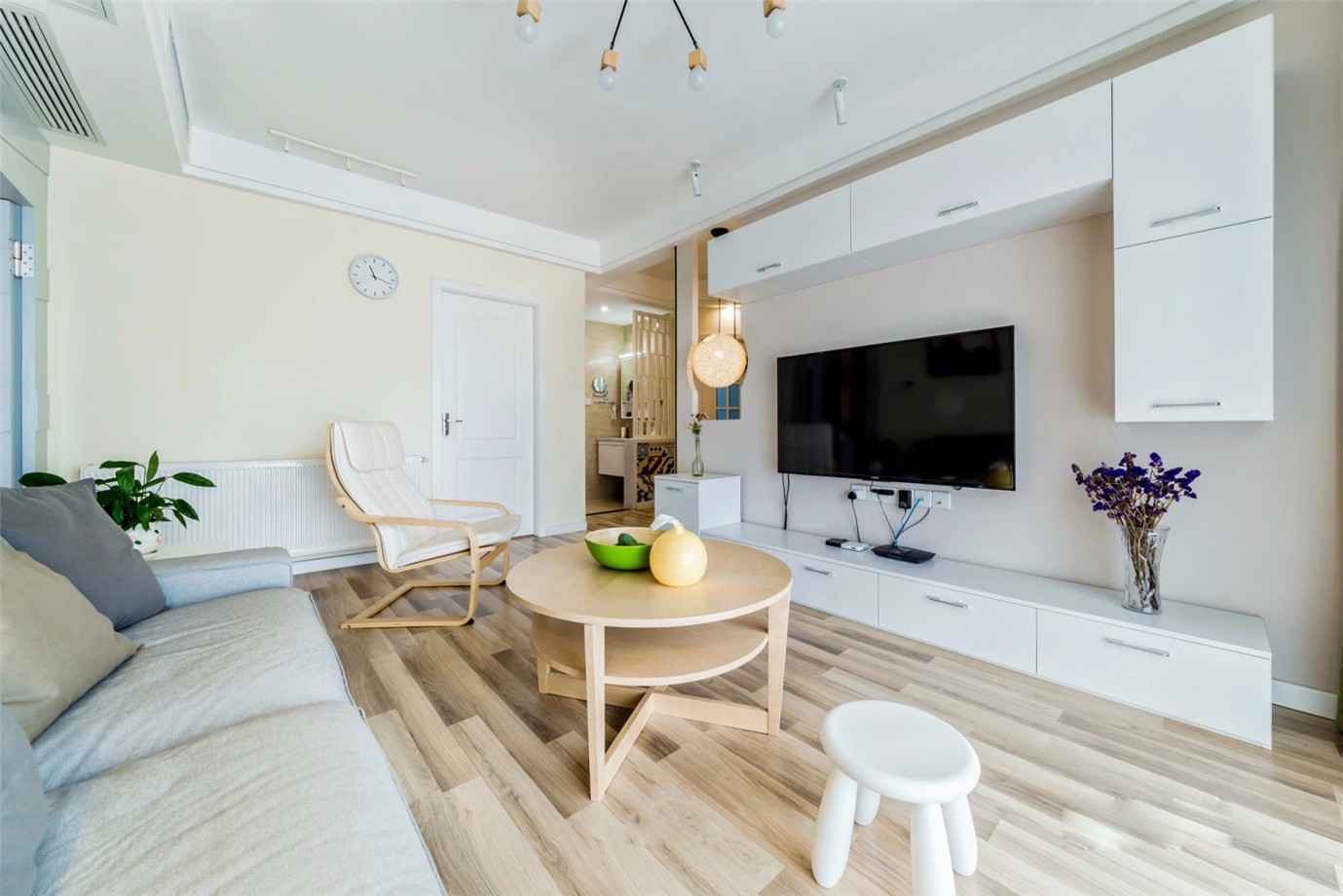 天朗藍(lán)湖樹120平米現(xiàn)代簡(jiǎn)約