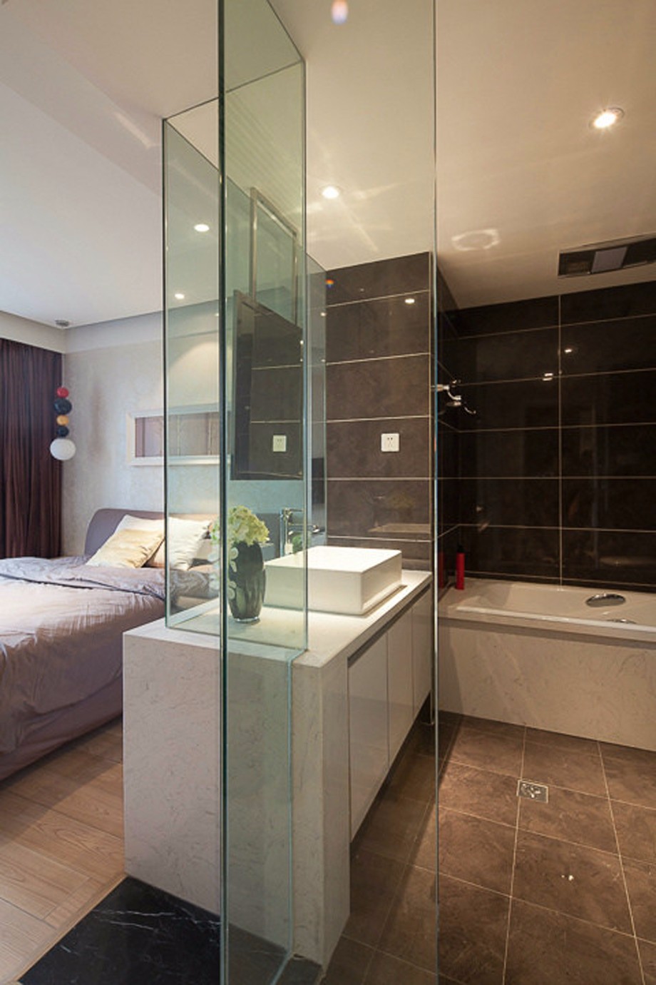 中國鐵建國際城/130平米/現(xiàn)代簡約風(fēng)格裝修